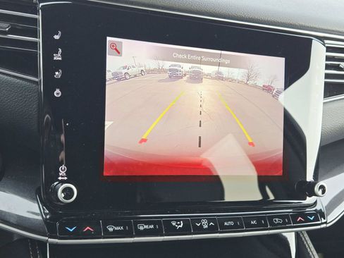 Used 2024 Jeep Wagoneer L 4WD w/ Premium Group I image 35