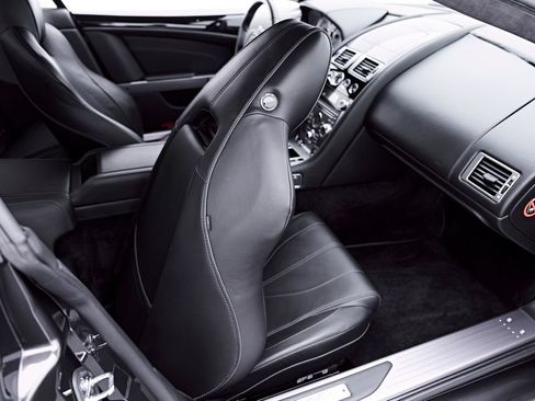 Used 2014 Aston Martin DB9 Coupe RWD image 58