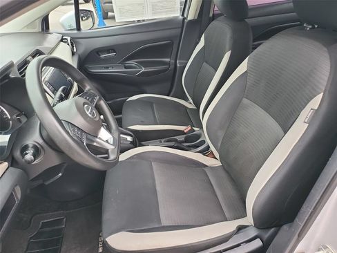 Used 2020 Nissan Versa SV FWD image 10