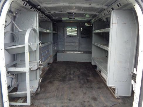 Used 2015 GMC Savana 3500 image 6