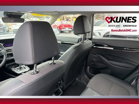 Used 2025 Kia Seltos S FWD image 36