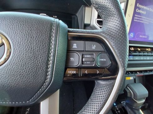 Used 2024 Toyota Tundra Limited image 21