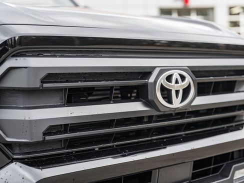 New 2026 Toyota Tacoma SR5 image 10