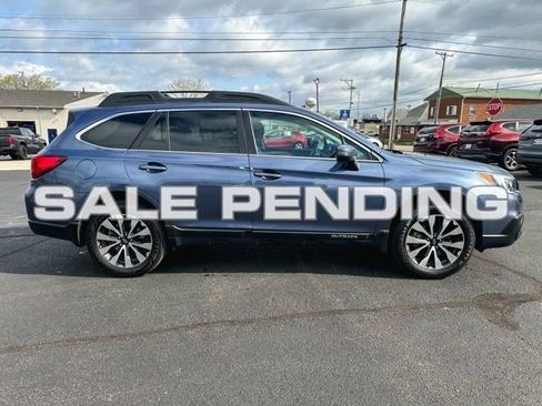 Used 2017 Subaru Outback 2.5i Limited image 8