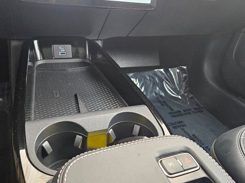 Used 2023 Ford Mustang Mach-E Premium image 18