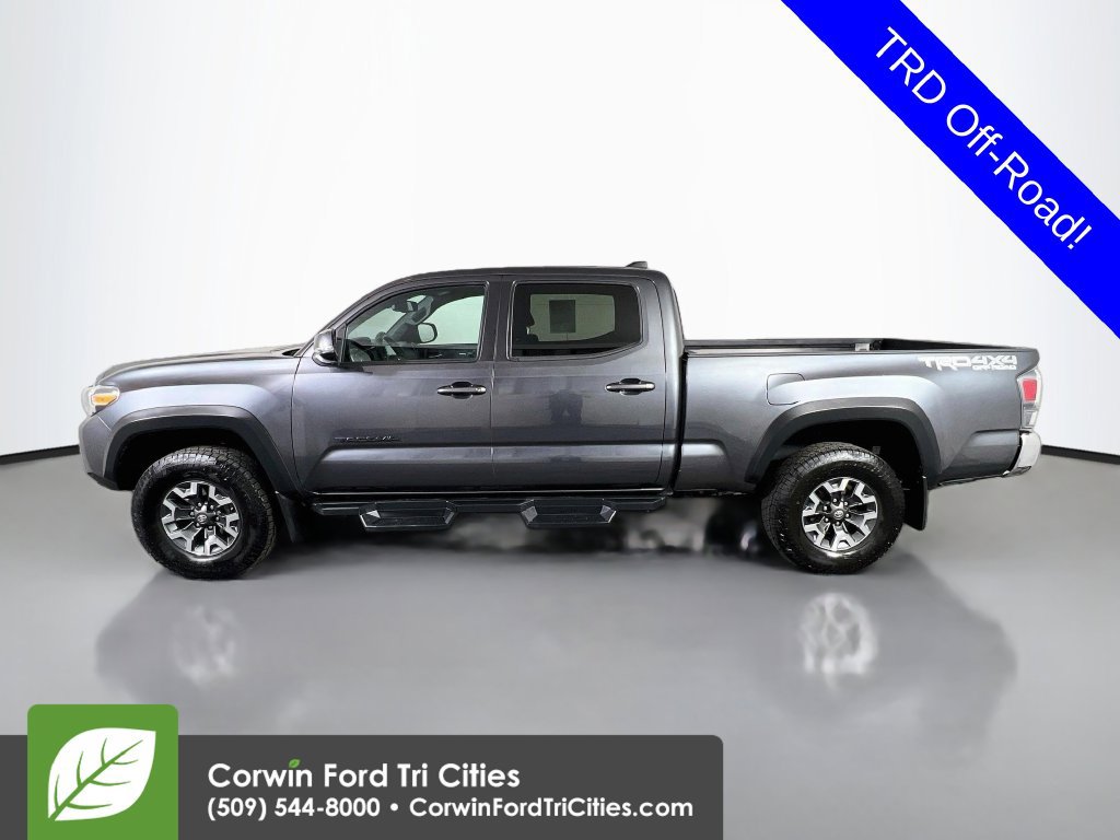 Used 2022 Toyota Tacoma TRD Off-Road AWD/4WD image 5