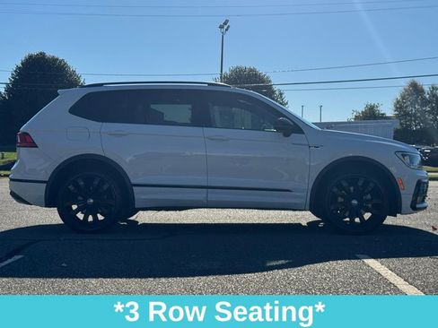 Used 2021 Volkswagen Tiguan SE R-Line w/ 3rd Row Seat Package image 10