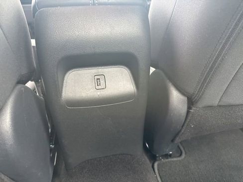 Used 2025 Nissan Sentra SV image 28