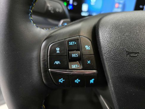 Used 2025 Ford Maverick Lobo AWD/4WD image 31