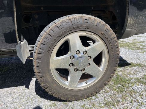 Used 2015 Chevrolet Silverado 2500 LTZ image 2