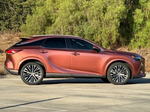 Used 2023 Lexus RX 350 w/ Accessory Package (Z1) AWD/4WD image 9