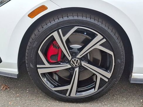 Used 2024 Volkswagen GTI SE FWD image 28