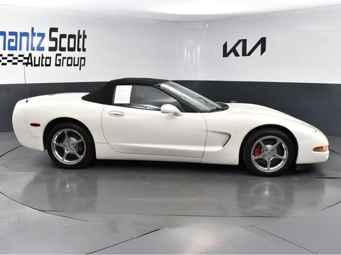Used 2002 Chevrolet Corvette Convertible w/ Preferred Equipment Group2 RWD image 6