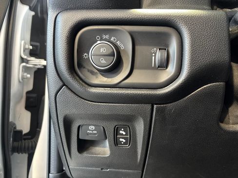 Used 2020 RAM 1500 Lone Star RWD image 22