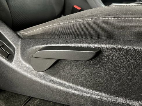 Used 2018 Chevrolet Colorado LT w/ LT Convenience Package image 70