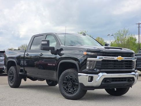 New 2026 Chevrolet Silverado 2500 LT w/ All Star Edition AWD/4WD image 2