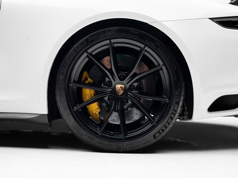 Used 2019 Porsche 911 Targa 4S image 22