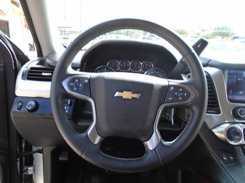 Used 2015 Chevrolet Suburban LT w/ Texas Edition RWD image 17