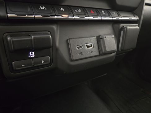 Certified 2023 Chevrolet Silverado 1500 Custom RWD image 28