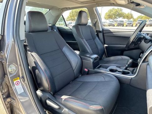 Used 2017 Toyota Camry SE FWD image 24