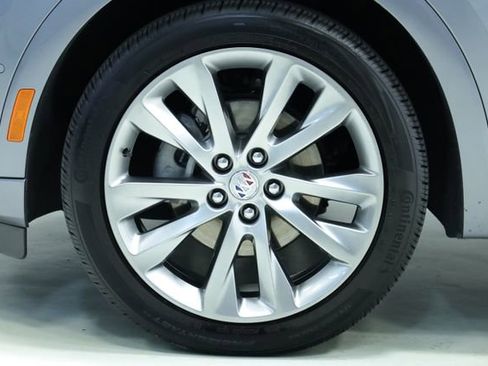 Used 2022 Buick Envision Avenir w/ Technology Package II image 8