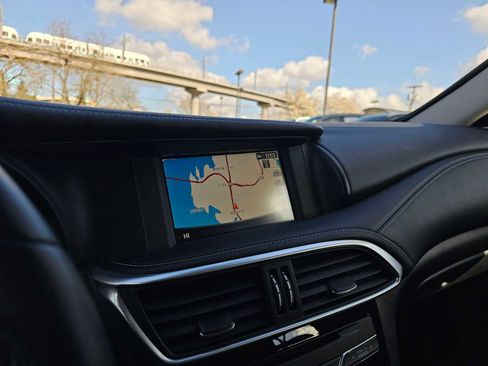 Used 2018 INFINITI QX30 Premium w/ Technology Package image 27