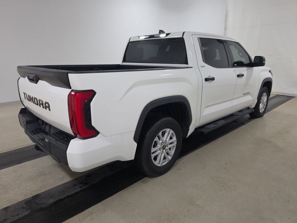 Used 2023 Toyota Tundra SR5 w/ SR5 Convenience Package AWD/4WD image 4