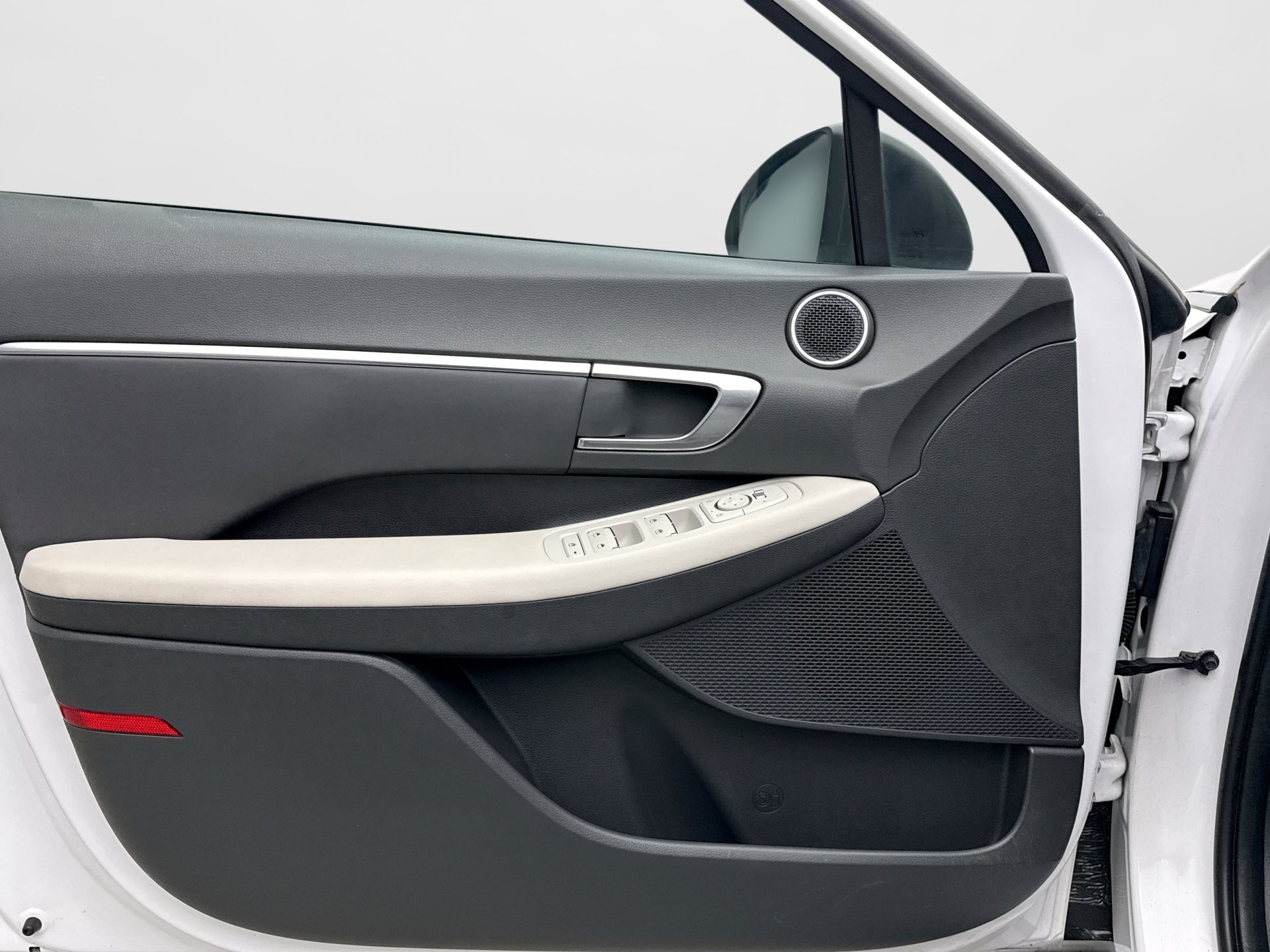Used 2023 Hyundai Sonata SEL FWD image 9