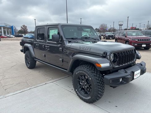New 2026 Jeep Gladiator Sport image 8