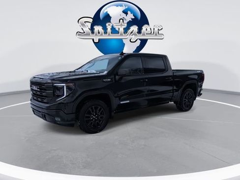 Used 2023 GMC Sierra 1500 Elevation w/ Preferred Package image 4
