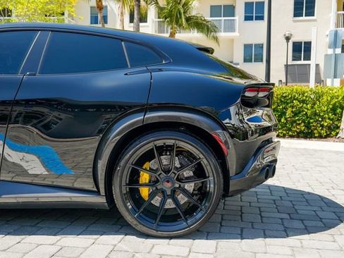 Used 2024 Ferrari Purosangue AWD/4WD image 16
