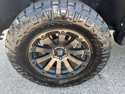 Used 2021 Chevrolet Silverado 1500 LT Trail Boss AWD/4WD image 13