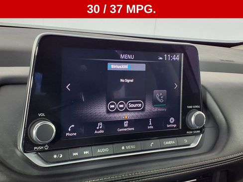 Used 2024 Nissan Rogue SV image 21