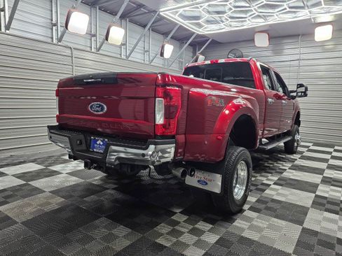 Used 2019 Ford F350 Lariat w/ Lariat Ultimate Package AWD/4WD image 4