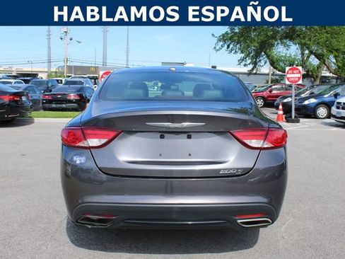 Used 2015 Chrysler 200 S FWD image 4