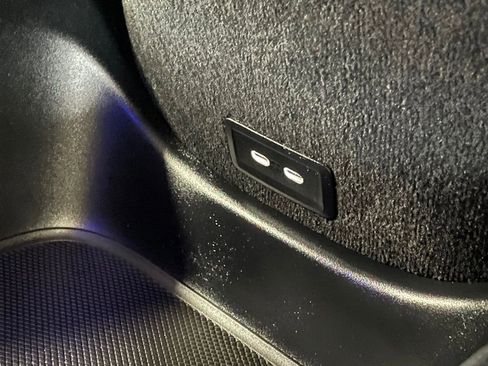 Used 2023 Mercedes-Benz EQS 580 4MATIC SUV image 68