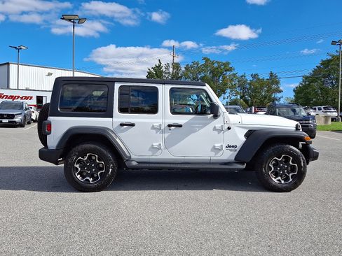 Used 2021 Jeep Wrangler Unlimited Sport image 7