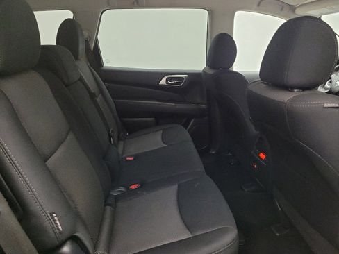 Used 2020 Nissan Pathfinder SV w/ Cargo Package FWD image 19