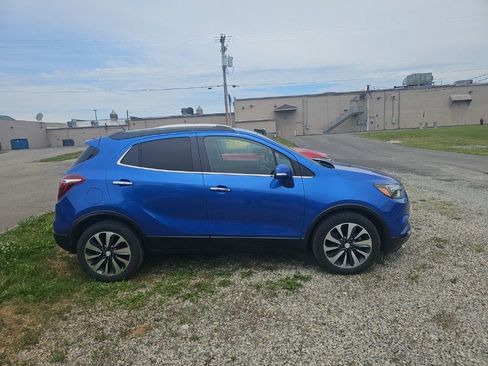 Used 2018 Buick Encore Essence FWD image 7