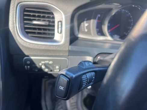 Used 2016 Volvo S60 T5 Premier w/ Convenience Package image 37