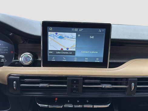 Used 2021 Lincoln Corsair Reserve image 17