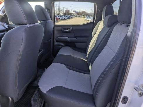 Used 2023 Toyota Tacoma TRD Off-Road image 26