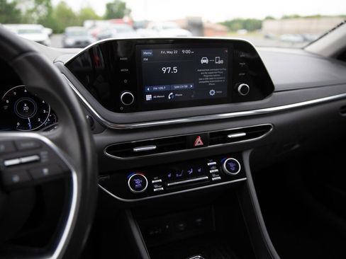 Used 2020 Hyundai Sonata SEL w/ Convenience Package FWD image 14