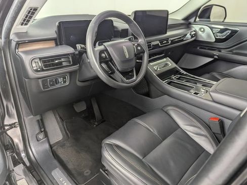 Used 2025 Lincoln Aviator Reserve w/ Equipment Group 201A AWD/4WD image 16