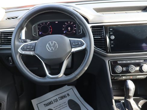 Used 2022 Volkswagen Atlas SE w/ Black Wheel Package AWD/4WD image 10