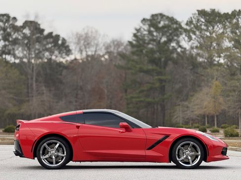 Used 2015 Chevrolet Corvette Stingray Coupe image 11