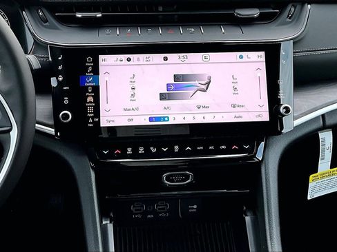 New 2026 Jeep Grand Cherokee Limited AWD/4WD image 12