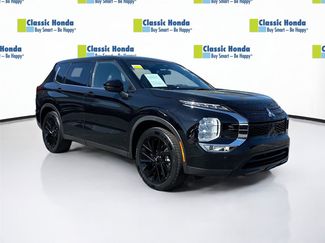 Used 2023 Mitsubishi Outlander SE Black Edition video 1