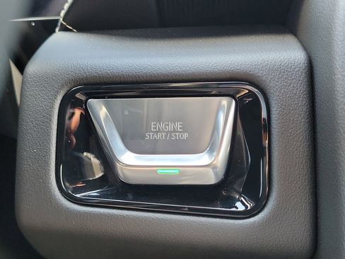 Used 2025 GMC Yukon XL Elevation image 20