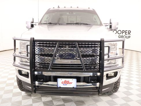 Used 2019 Ford F250 Lariat w/ Lariat Ultimate Package image 10